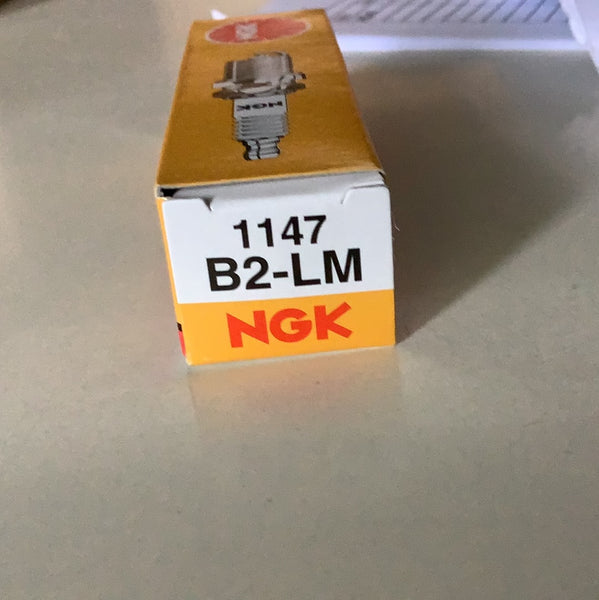 SPARK PLUG  BPM6A-misini kosi